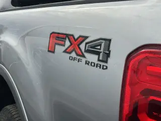 Ford Ranger 2022 4x4 Lariat 4dr SuperCrew 5.1 ft. SB
