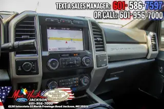 Ford F-250 Super Duty 2019 4x4 Lariat 4dr Crew Cab 6.8 ft. SB Pickup