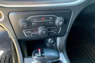 Dodge Charger 2022 SXT Sedán de 4 puertas