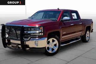 Chevrolet Silverado 1500 2017 4x4 LTZ 4 puertas Crew Cab batea corta de 5.8 pies