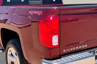 Chevrolet Silverado 1500 2017 4x4 LTZ 4 puertas Crew Cab batea corta de 5.8 pies