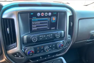 Chevrolet Silverado 1500 2017 4x4 LTZ 4 puertas Crew Cab batea corta de 5.8 pies