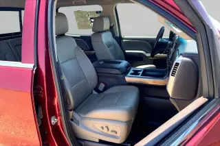 Chevrolet Silverado 1500 2017 4x4 LTZ 4 puertas Crew Cab batea corta de 5.8 pies