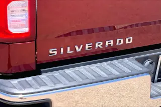 Chevrolet Silverado 1500 2017 4x4 LTZ 4 puertas Crew Cab batea corta de 5.8 pies