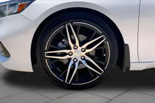 Honda Accord Hybrid 2021 Touring Sedán de 4 puertas