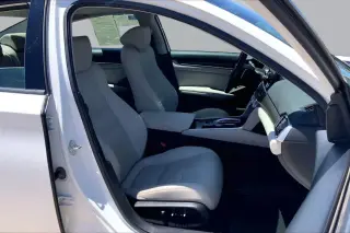 Honda Accord Hybrid 2021 Touring Sedán de 4 puertas