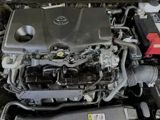 Toyota Camry 2021 SE Sedán de 4 puertas
