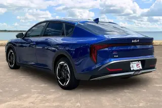 Kia K4 2025 EX Sedán de 4 puertas