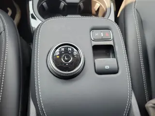 Ford Mustang Mach-E Select SUV de 4 puertas 2024