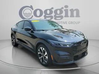Ford Mustang Mach-E Select SUV de 4 puertas 2024