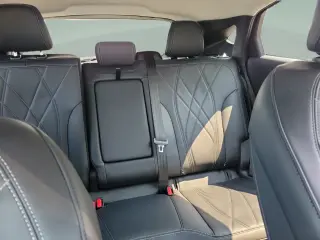 Ford Mustang Mach-E Select SUV de 4 puertas 2024