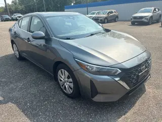 Nissan Sentra 2024 S Sedán de 4 puertas