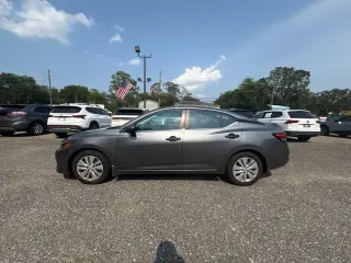 Nissan Sentra 2024 S Sedán de 4 puertas