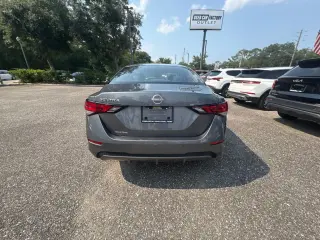 Nissan Sentra 2024 S Sedán de 4 puertas