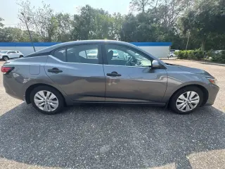 Nissan Sentra 2024 S Sedán de 4 puertas