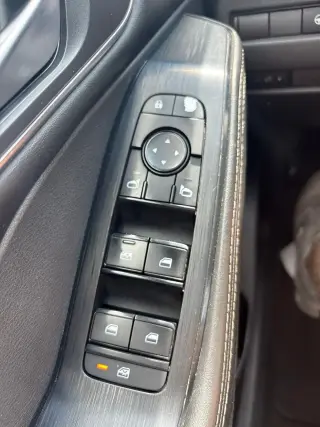 Nissan Rogue 2021 SV Crossover de 4 puertas