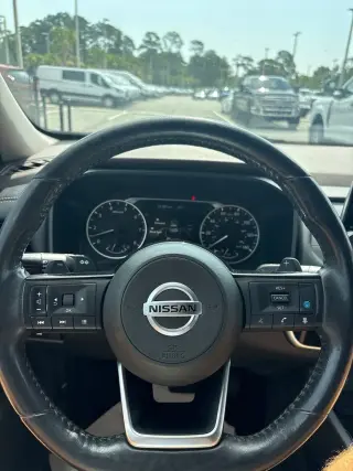 Nissan Rogue 2021 SV Crossover de 4 puertas