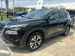 Nissan Rogue 2021 SV Crossover de 4 puertas