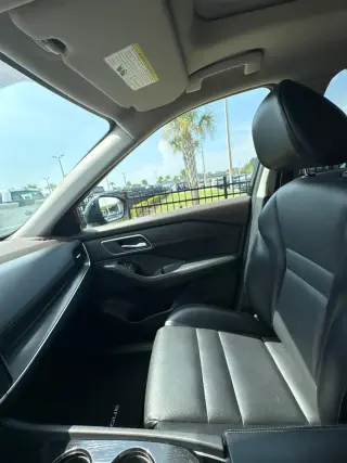 Nissan Rogue 2021 SV Crossover de 4 puertas