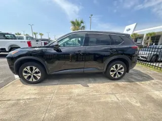 Nissan Rogue 2021 SV Crossover de 4 puertas
