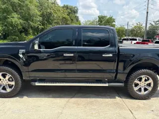 Ford F-150 2022 4x4 Lariat 4dr SuperCrew Caja de 5.5 pies