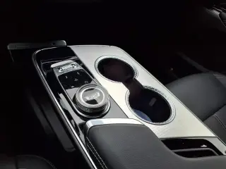 SUV Cadillac LYRIQ Tech de 4 puertas 2024