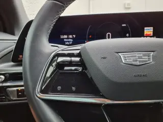 SUV Cadillac LYRIQ Tech de 4 puertas 2024