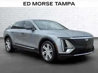 SUV Cadillac LYRIQ Tech de 4 puertas 2024
