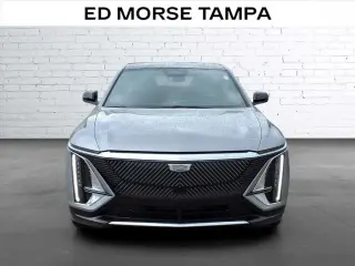 SUV Cadillac LYRIQ Tech de 4 puertas 2024