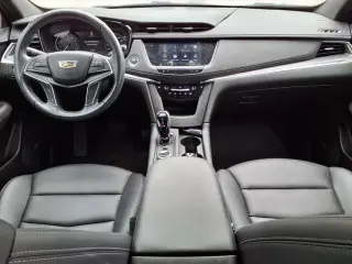 Cadillac XT5 2023 Luxury SUV de 4 puertas