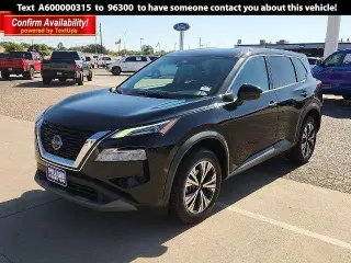 Nissan Rogue SV Crossover de 4 puertas 2022