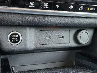 Nissan Rogue SV Crossover de 4 puertas 2022