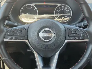 Nissan Sentra 2025 SR Sedán de 4 puertas