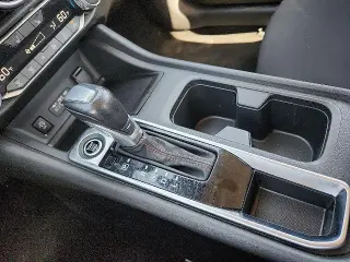 Nissan Sentra 2025 SR Sedán de 4 puertas