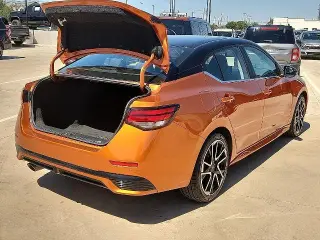 Nissan Sentra 2025 SR Sedán de 4 puertas