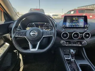Nissan Sentra 2025 SR Sedán de 4 puertas