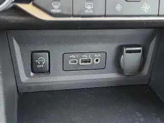 Nissan Sentra 2025 SR Sedán de 4 puertas