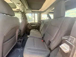 Jeep Wrangler 2023 4x4 Sport 4dr SUV