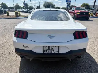Ford Mustang 2024 EcoBoost 2dr Fastback