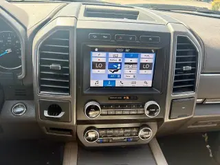 Ford Expedition MAX 2019 4x4 XLT 4dr SUV
