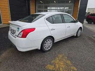 Nissan Versa 2016 1.6 SV 4dr Sedan