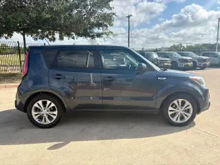 Kia Soul 2015 + 4dr Crossover