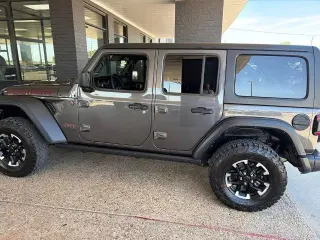 Jeep Wrangler 2025 4x4 Rubicon 4dr SUV