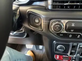 Jeep Wrangler 2025 4x4 Rubicon 4dr SUV