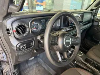 Jeep Wrangler 2025 4x4 Rubicon 4dr SUV