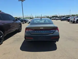 Hyundai ELANTRA Hybrid 2025 Limited 4dr Sedan