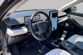 Ford Mustang Mach-E 2023 Premium 4dr SUV
