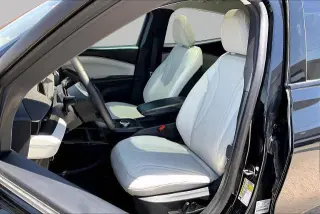 Ford Mustang Mach-E 2023 Premium 4dr SUV