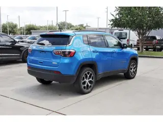 Jeep Compass 2024 4x4 Latitude 4dr SUV