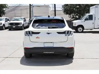 Ford Mustang Mach-E 2024 AWD Select 4dr SUV